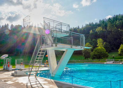 Piscine extérieure des Combes