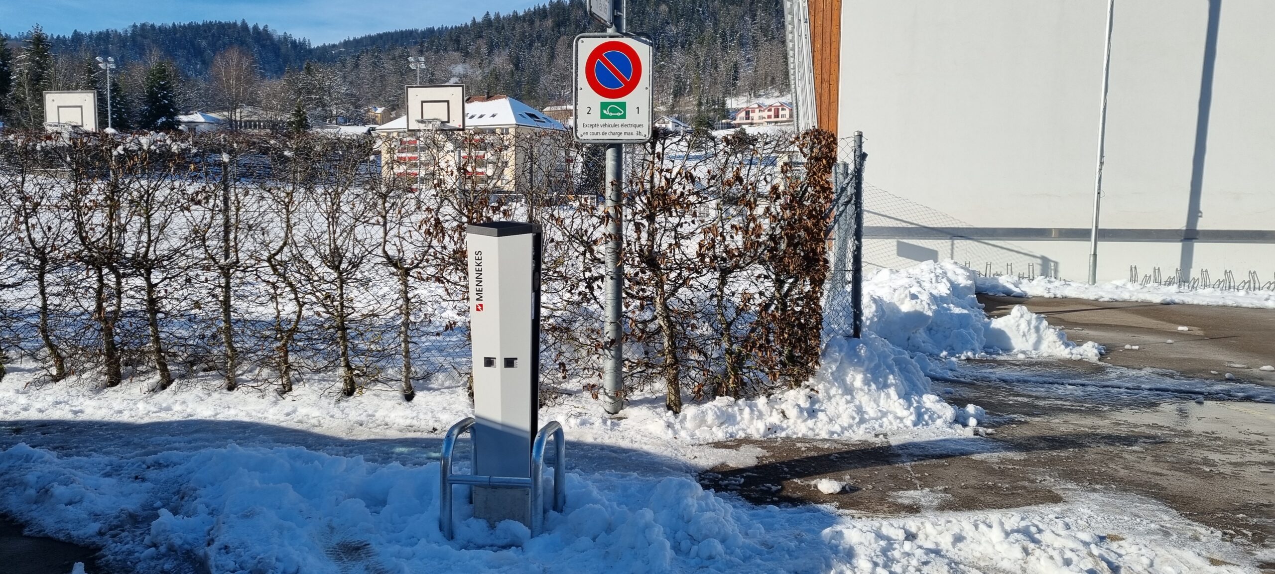 espaceval borne recharge