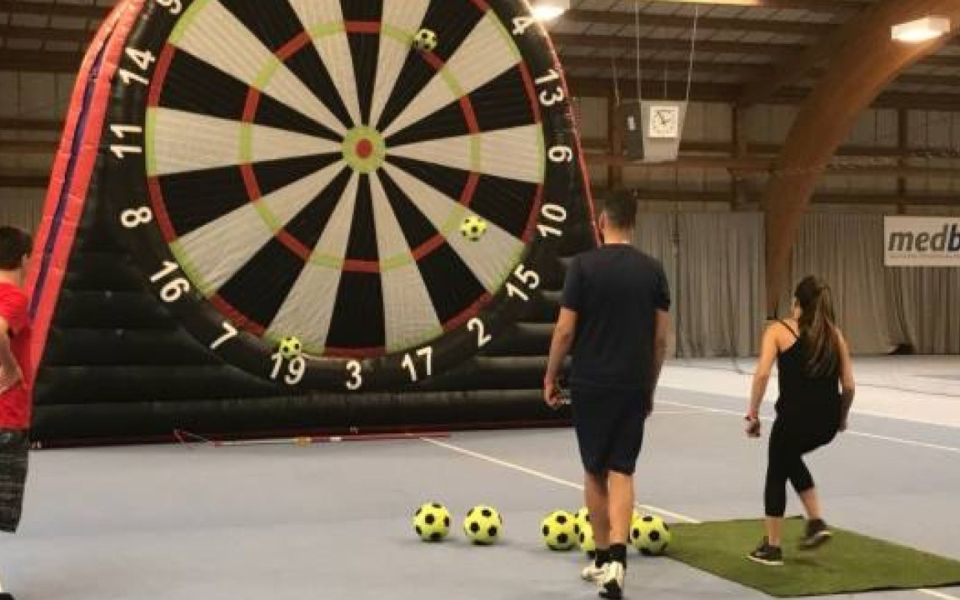 Activité aux Combes – La cible foot fléchettes