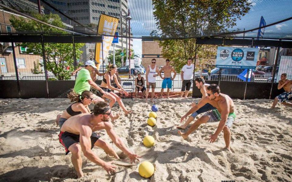 Activités – Cage de balle au prisonnier aux Combes